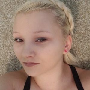 Meet your Posher, Abbigail